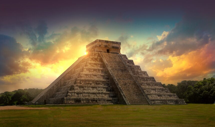 Riviera Maya/Cancún: Excursión Chichén Itzá, Cenote y Valladolid